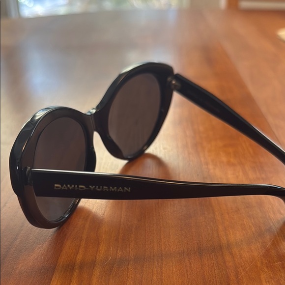 David Yurman Black Cat-Eye Sunglasses - Picture 4 of 4